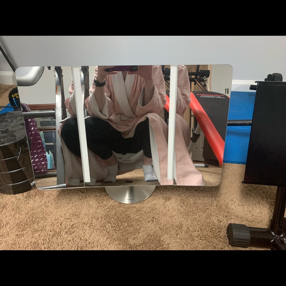 Simple human mirror